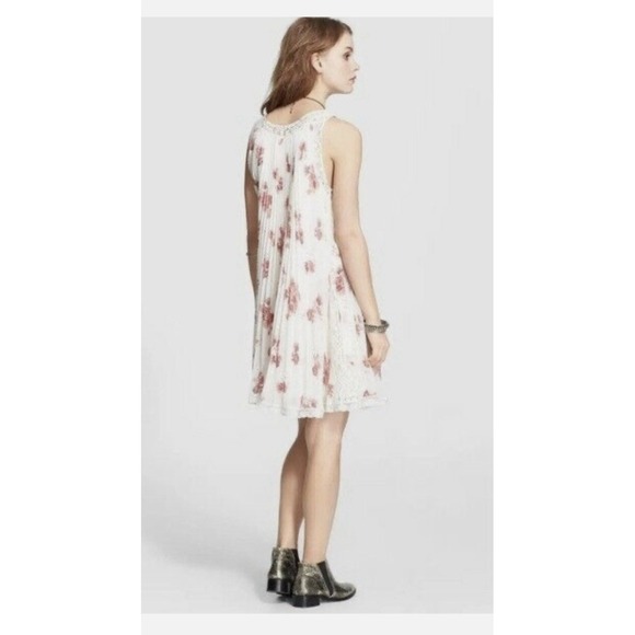 Free People Accordion Pleated Dress Medium Cream Pink Roses, Cottage, Garden - Picture 4 of 9